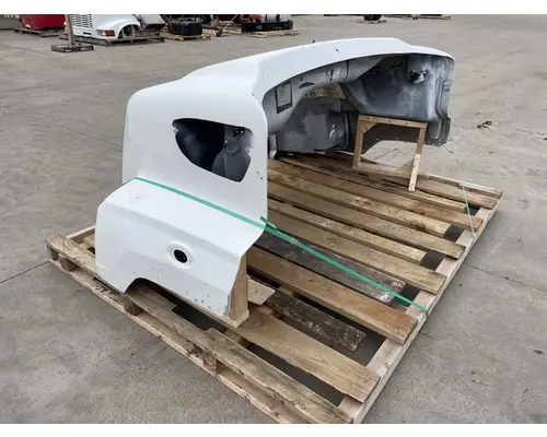 FREIGHTLINER 114SD SBA Hood