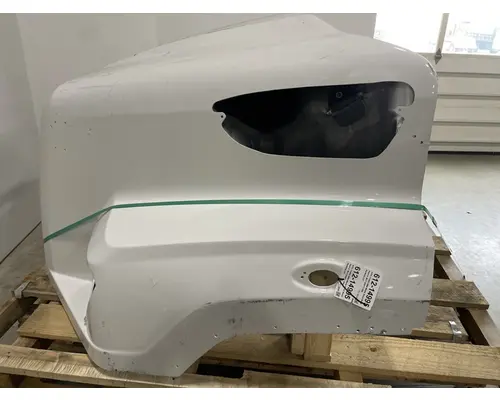 FREIGHTLINER 114SD SBA Hood