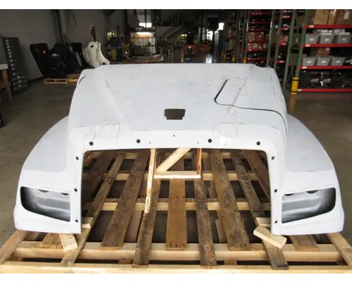 FREIGHTLINER 114SD SFA Hood