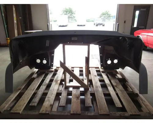 FREIGHTLINER 114SD SFA Hood
