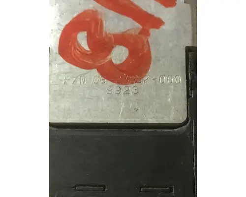 FREIGHTLINER 114SD 124 Switch Components