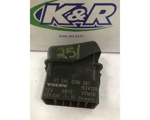 FREIGHTLINER 114SD 124 Switch Components