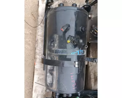 FREIGHTLINER 114SD Air Tank