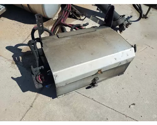 FREIGHTLINER 114SD BATTERY BOX