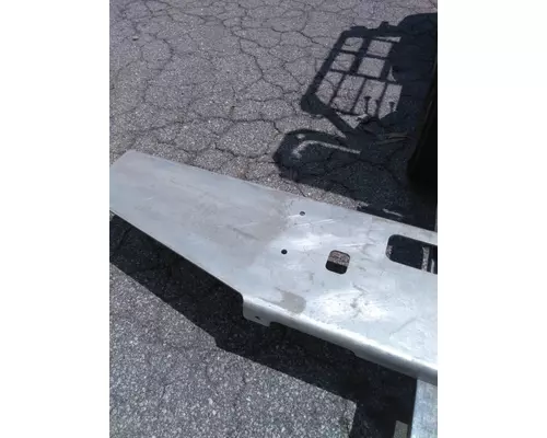 FREIGHTLINER 114SD BUMPER ASSEMBLY, FRONT