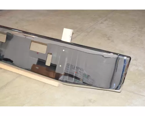 FREIGHTLINER 114SD Bumper Assembly, Front