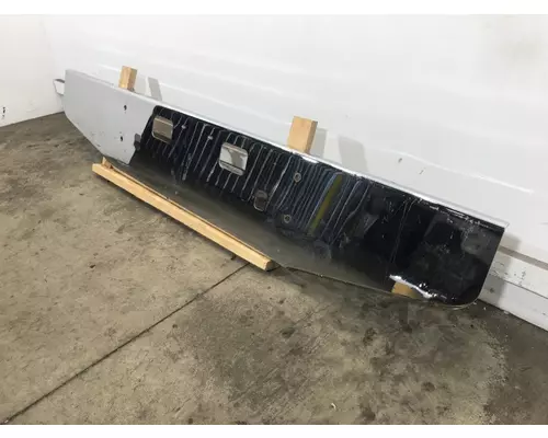 FREIGHTLINER 114SD Bumper Assembly, Front