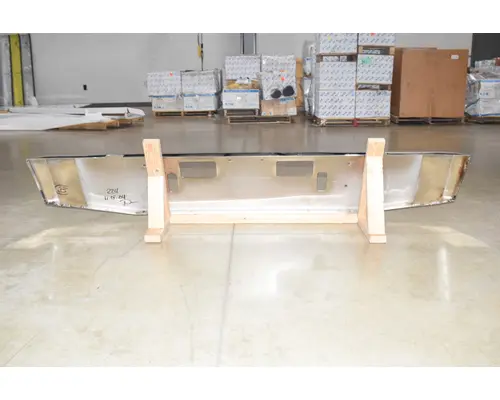 FREIGHTLINER 114SD Bumper Assembly, Front