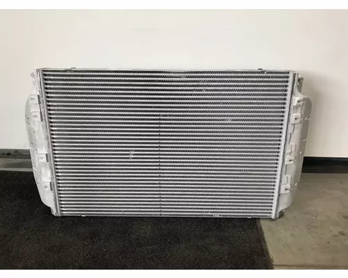 FREIGHTLINER 114SD Charge Air Cooler