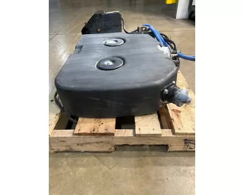 FREIGHTLINER 114SD DEF Tank
