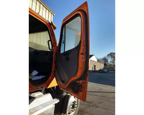 FREIGHTLINER 114SD Door Assembly, Front