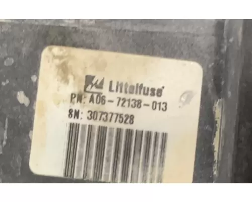 FREIGHTLINER 114SD Fuse Box OEM# A0672138013 in KANSAS CITY, MISSOURI #5889