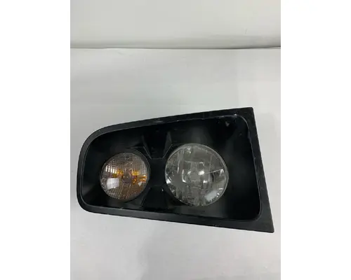 FREIGHTLINER 114SD HEADLAMP