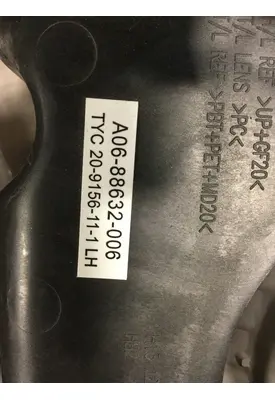 FREIGHTLINER 114SD HEADLAMP