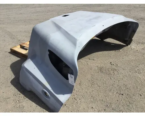 FREIGHTLINER 114SD HOOD