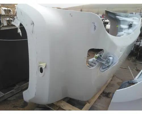 FREIGHTLINER 114SD HOOD