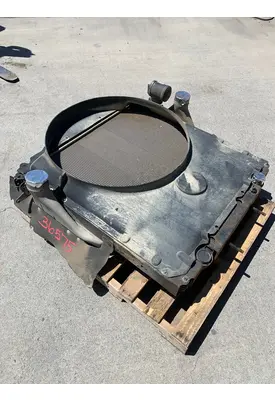 FREIGHTLINER 114SD RADIATOR