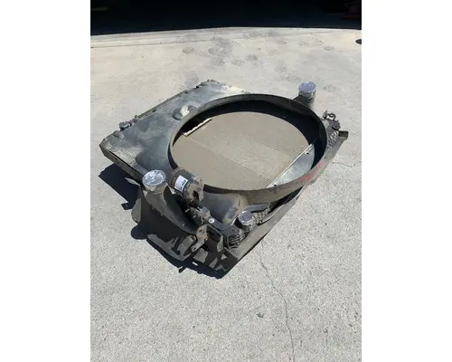 FREIGHTLINER 114SD RADIATOR