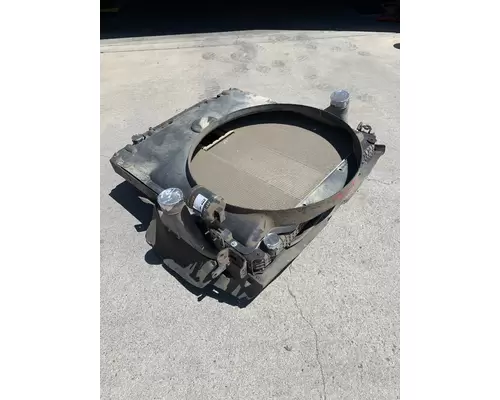 FREIGHTLINER 114SD Radiator