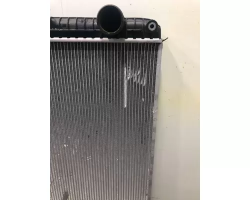 FREIGHTLINER 114SD Radiator