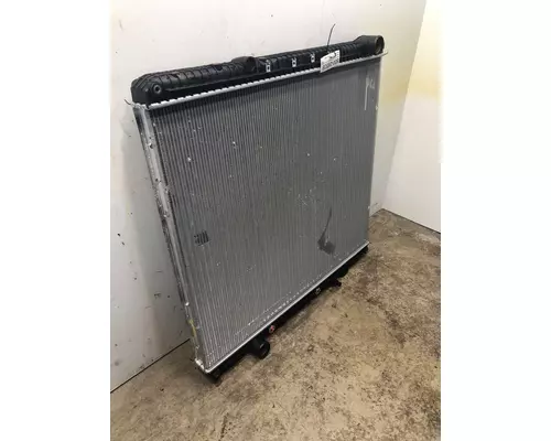 FREIGHTLINER 114SD Radiator