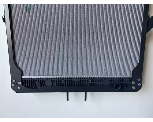 FREIGHTLINER 114SD Radiator