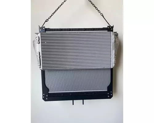 FREIGHTLINER 114SD Radiator