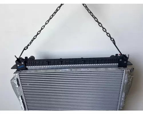 FREIGHTLINER 114SD Radiator