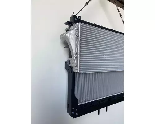 FREIGHTLINER 114SD Radiator