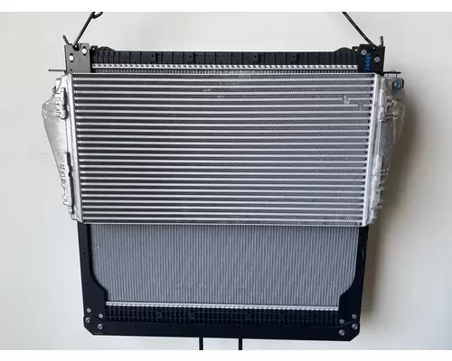 FREIGHTLINER 114SD Radiator