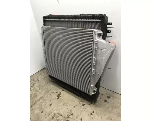 FREIGHTLINER 114SD Radiator