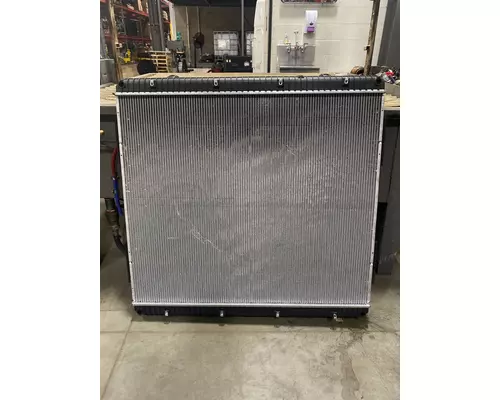 FREIGHTLINER 114SD Radiator