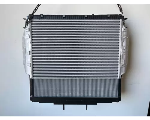 FREIGHTLINER 114SD Radiator