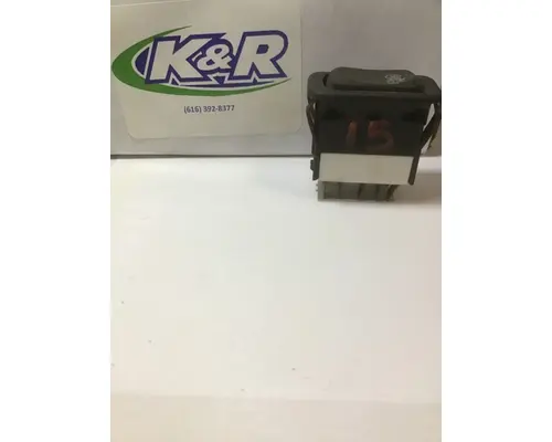 FREIGHTLINER 114SD Switch