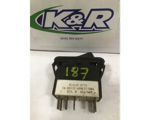 FREIGHTLINER 114SD Switch