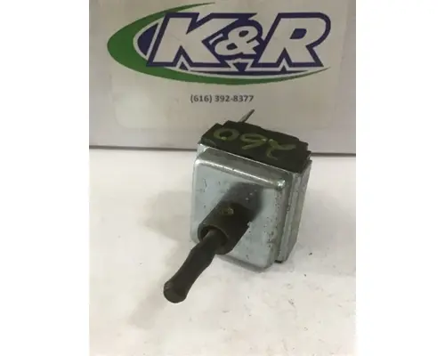 FREIGHTLINER 114SD Switch