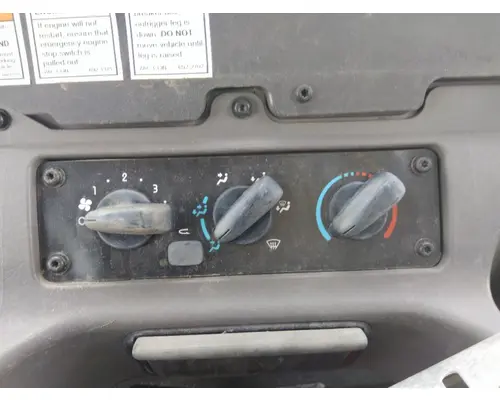 FREIGHTLINER 114SD TEMPERATURE CONTROL