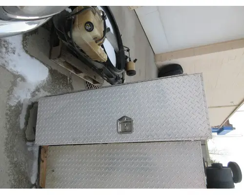 FREIGHTLINER 114SD Tool Box