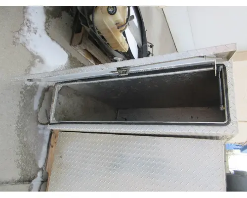 FREIGHTLINER 114SD Tool Box
