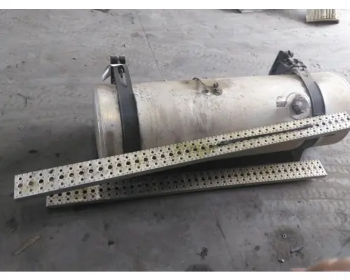 FREIGHTLINER 115-124 GALLON FUEL TANK
