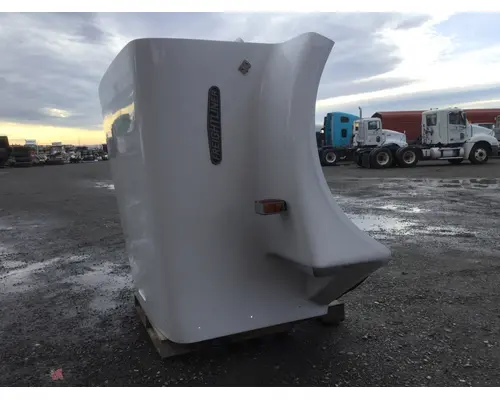 FREIGHTLINER 120SD HOOD