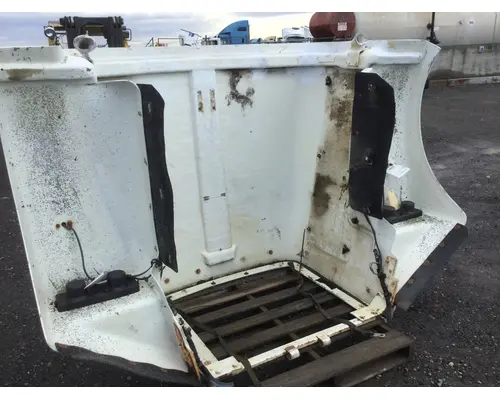 FREIGHTLINER 120SD HOOD