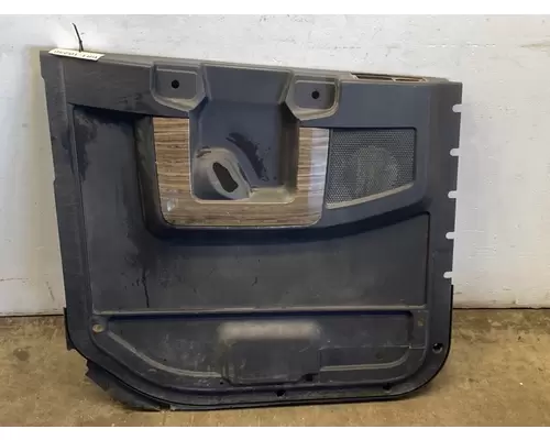 FREIGHTLINER 122 SD Interior Door Panel