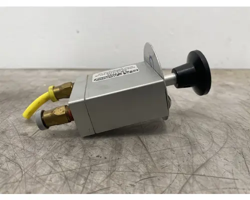 FREIGHTLINER 122SD Brake Proportioning Valve