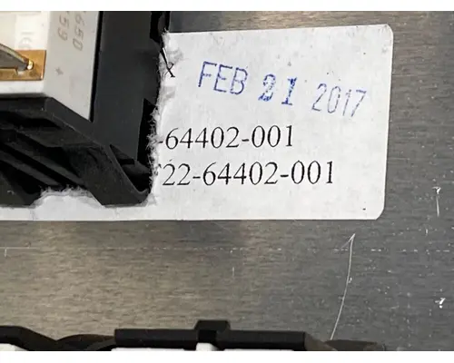 FREIGHTLINER 122SD Dash  Console Switch
