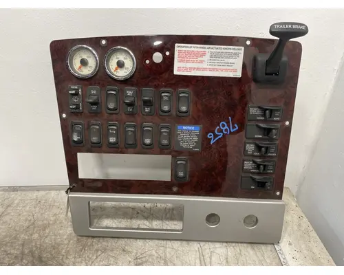 FREIGHTLINER 122SD Dash  Console Switch