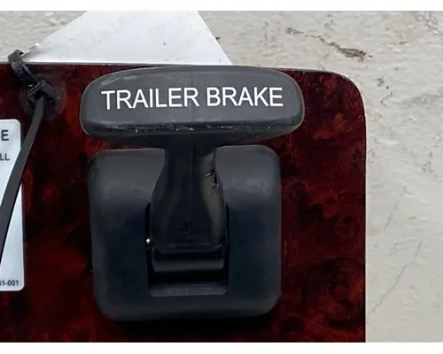 FREIGHTLINER 122SD Dash  Console Switch