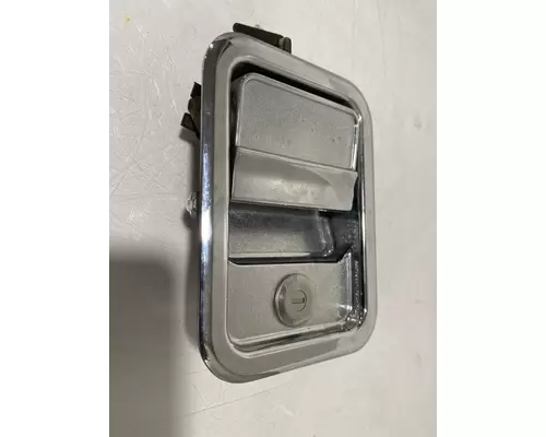 FREIGHTLINER 122SD Door Handle