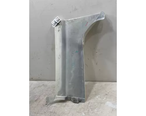 FREIGHTLINER 122SD Fender Extension