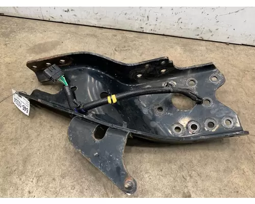 FREIGHTLINER 122SD Frame HornBumper Mount